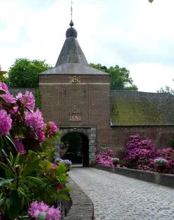 KasteeltuinenArcen_Poortgebouw