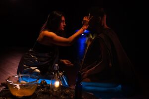 foto’s van het ritueel Anushtan, genomen door Alex Avgud (graag zijn naam erbij vermelden)