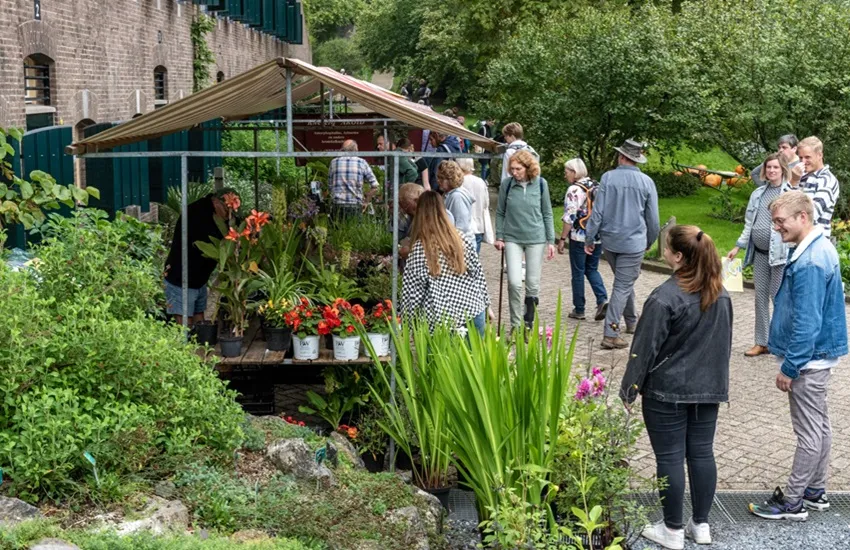 Liefhebbersmarkt Botanische Tuinen Utrecht - De Tuin in vier seizoenen