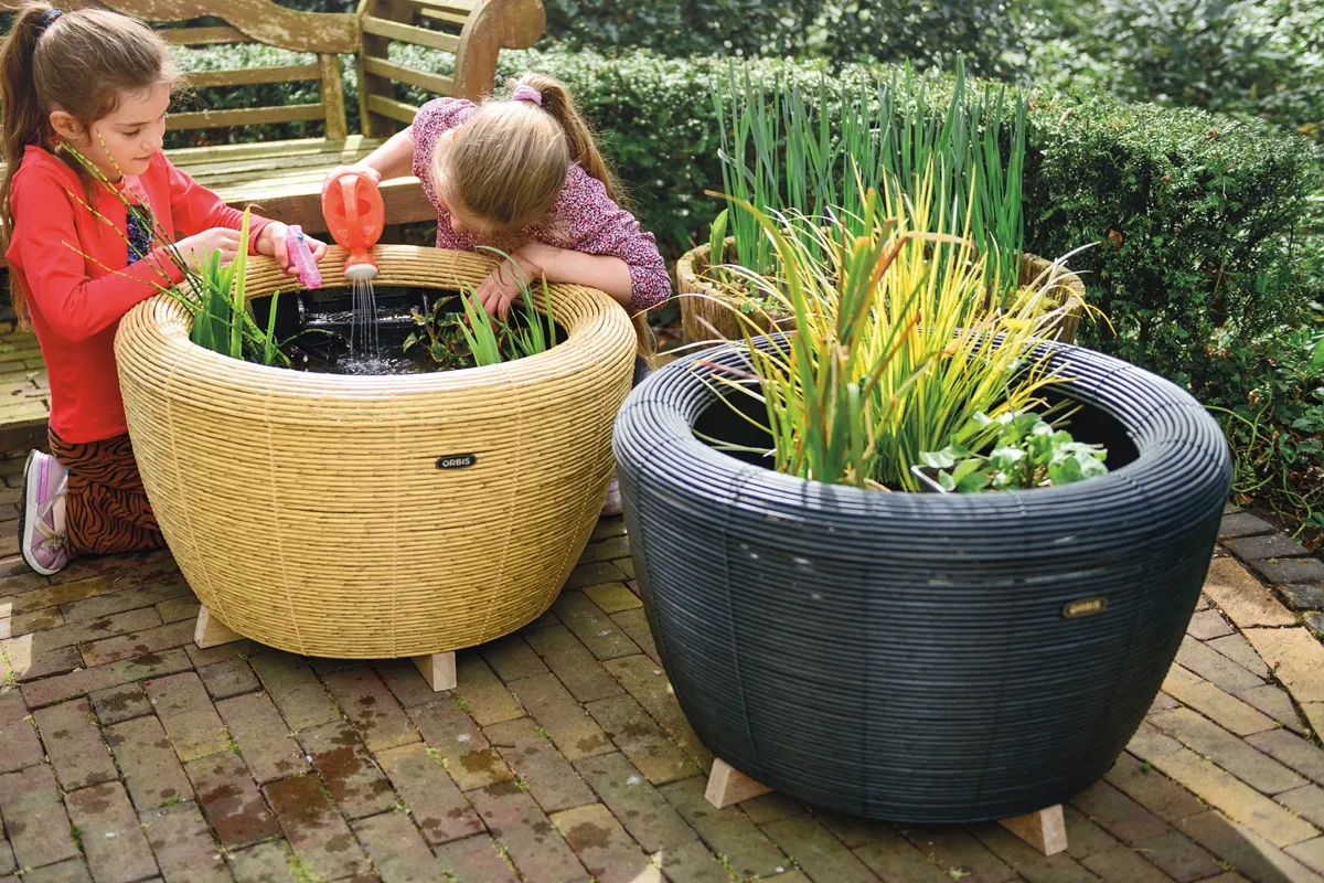 Velda Orbis mini vijver - De Tuin in vier seizoenen