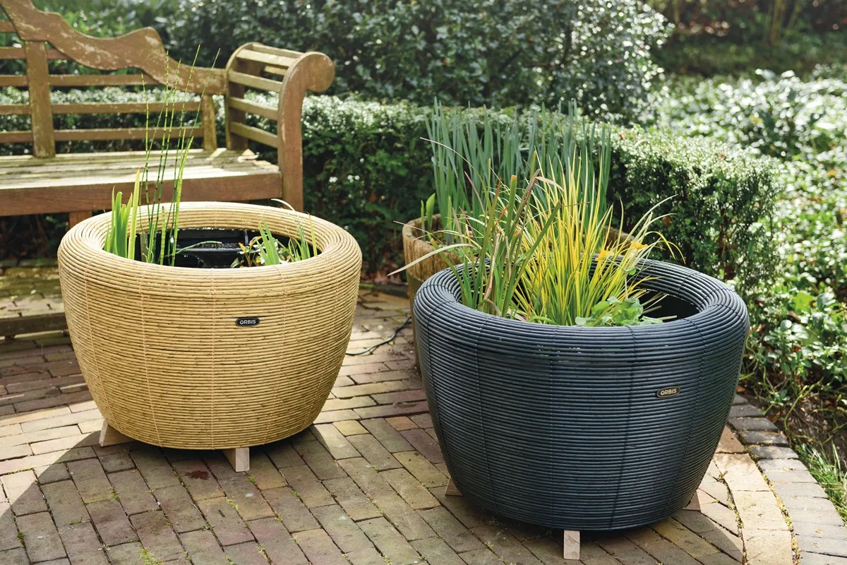 Velda Orbis mini vijver - De Tuin in vier seizoenen