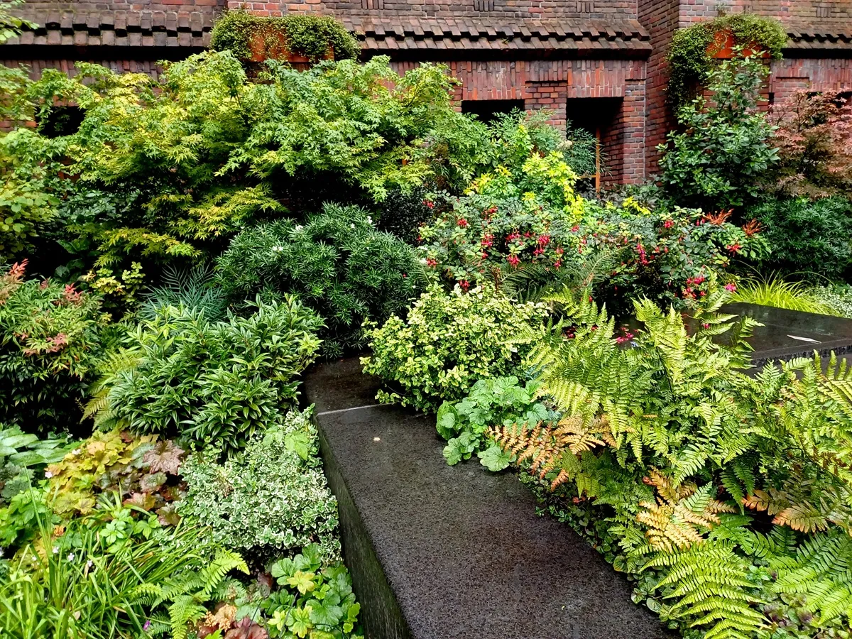 Bostuin naar ontwerp van Harry Pierik