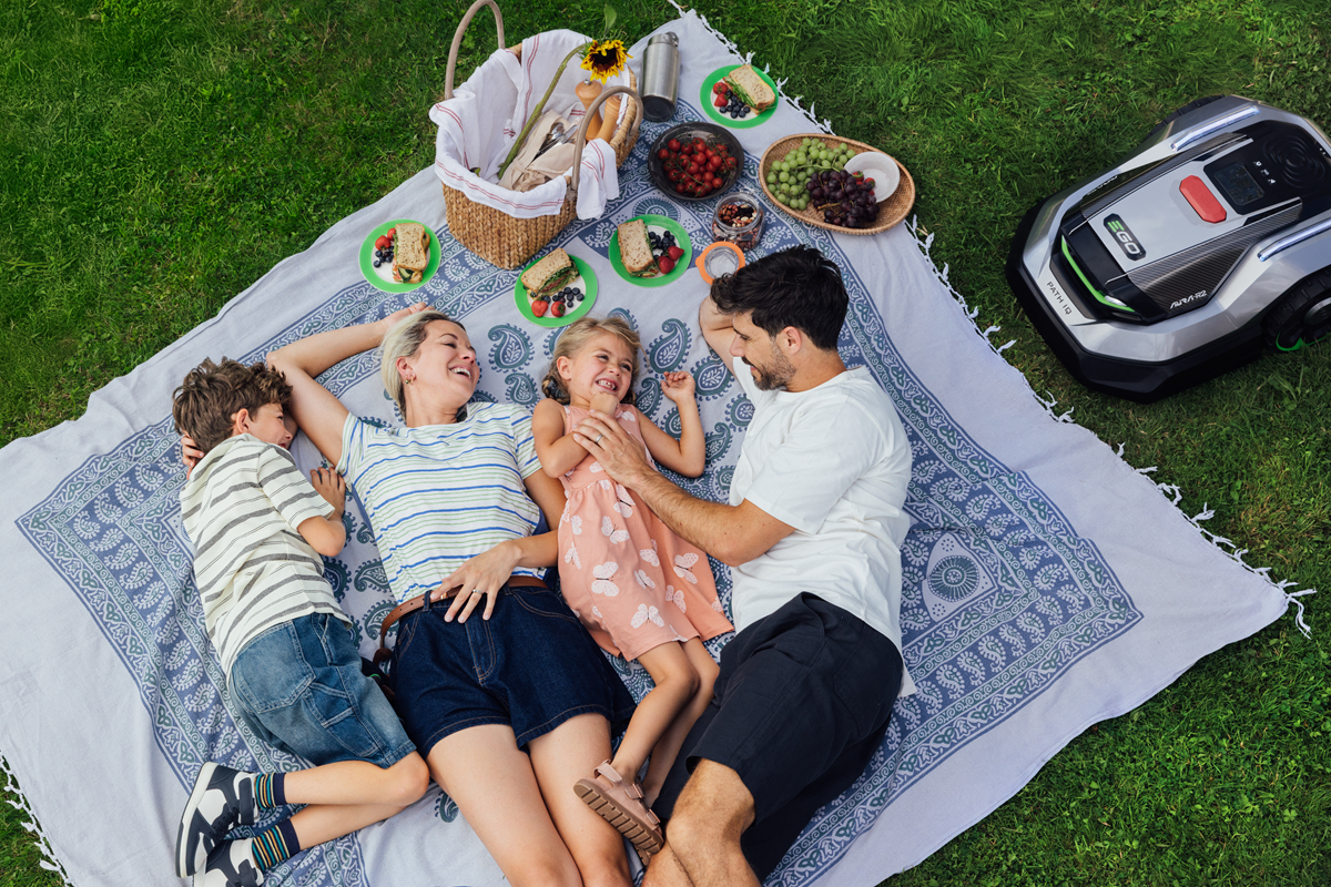 Ego Aura robotmaaier - De Tuin in vier seizoenen