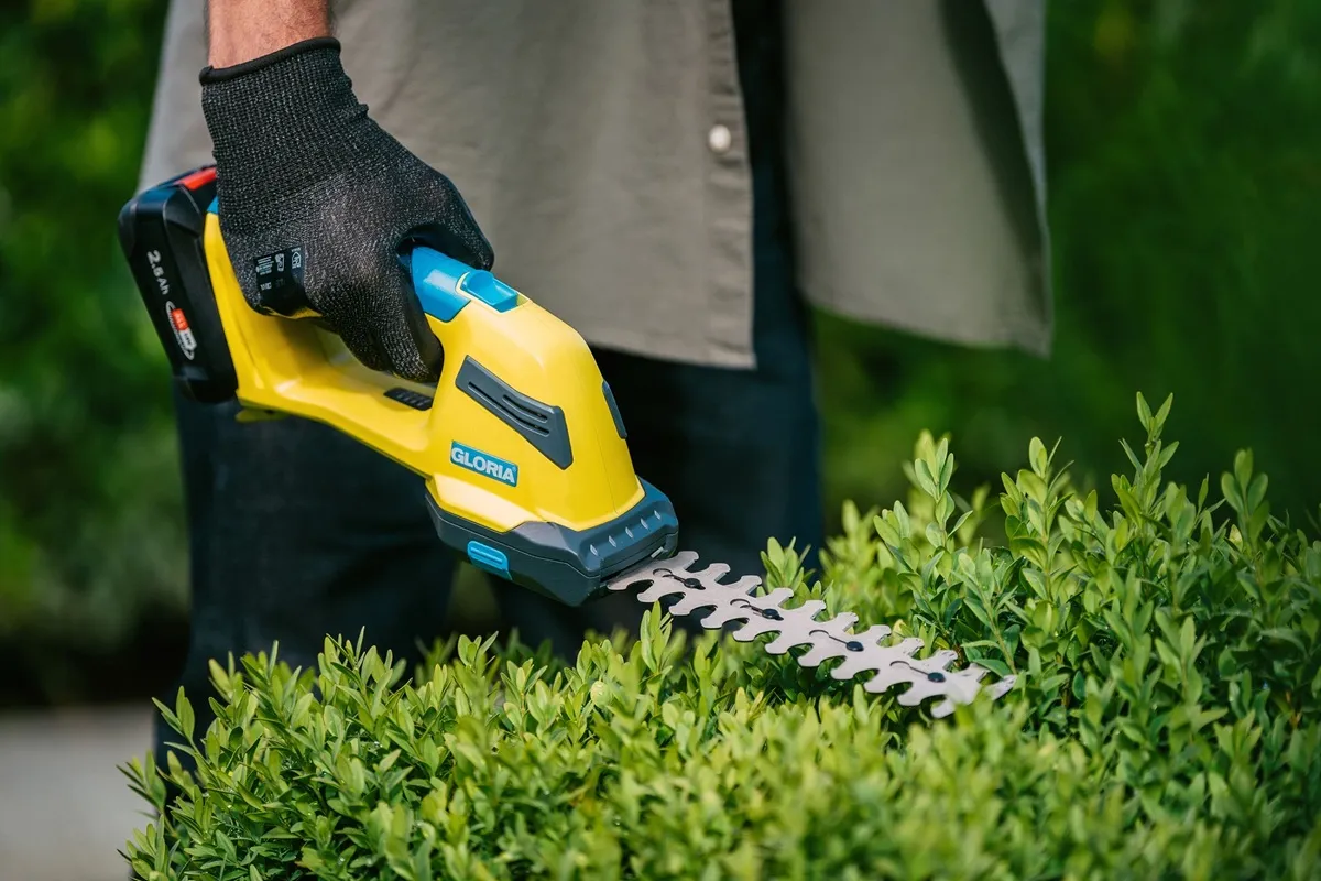 Gloria FineCut 18V compact - De Tuin in vier seizoenen